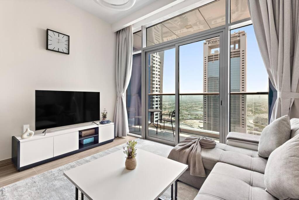 Stonetree - Modern 1br With Amazing Building Facilities Apartment *