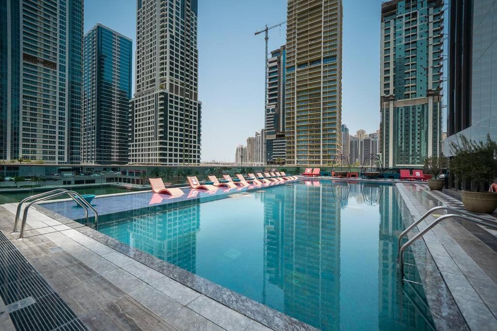 Stonetree - Modern 1br With Amazing Building Facilities * Dubai