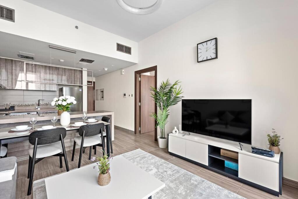 Stonetree - Modern 1br With Amazing Building Facilities Apartment *