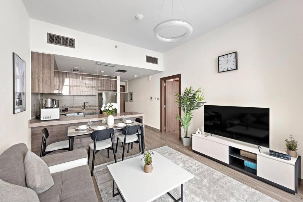 Apartment Stonetree - Modern 1br With Amazing Building Facilities *